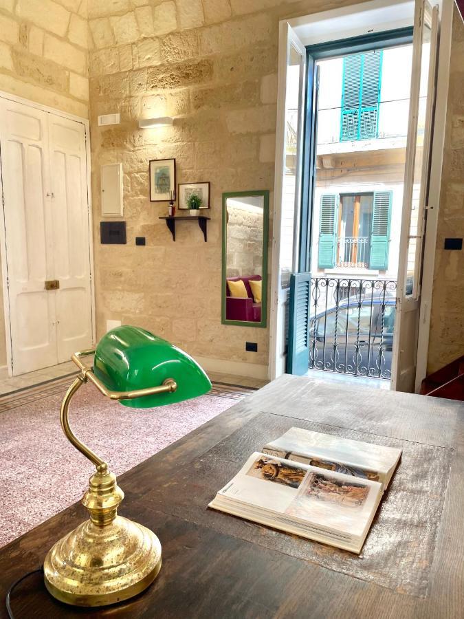 Ferienwohnung Vohis Luxury House - Fast Wi-Fi & Easy Parking Lecce Exterior foto
