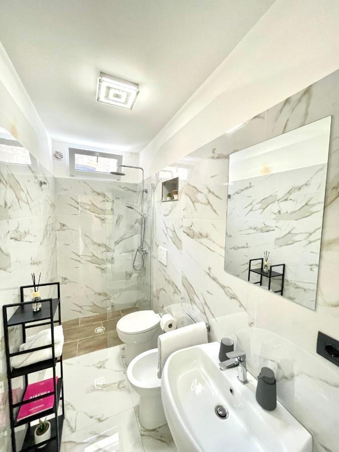 Ferienwohnung Vohis Luxury House - Fast Wi-Fi & Easy Parking Lecce Exterior foto