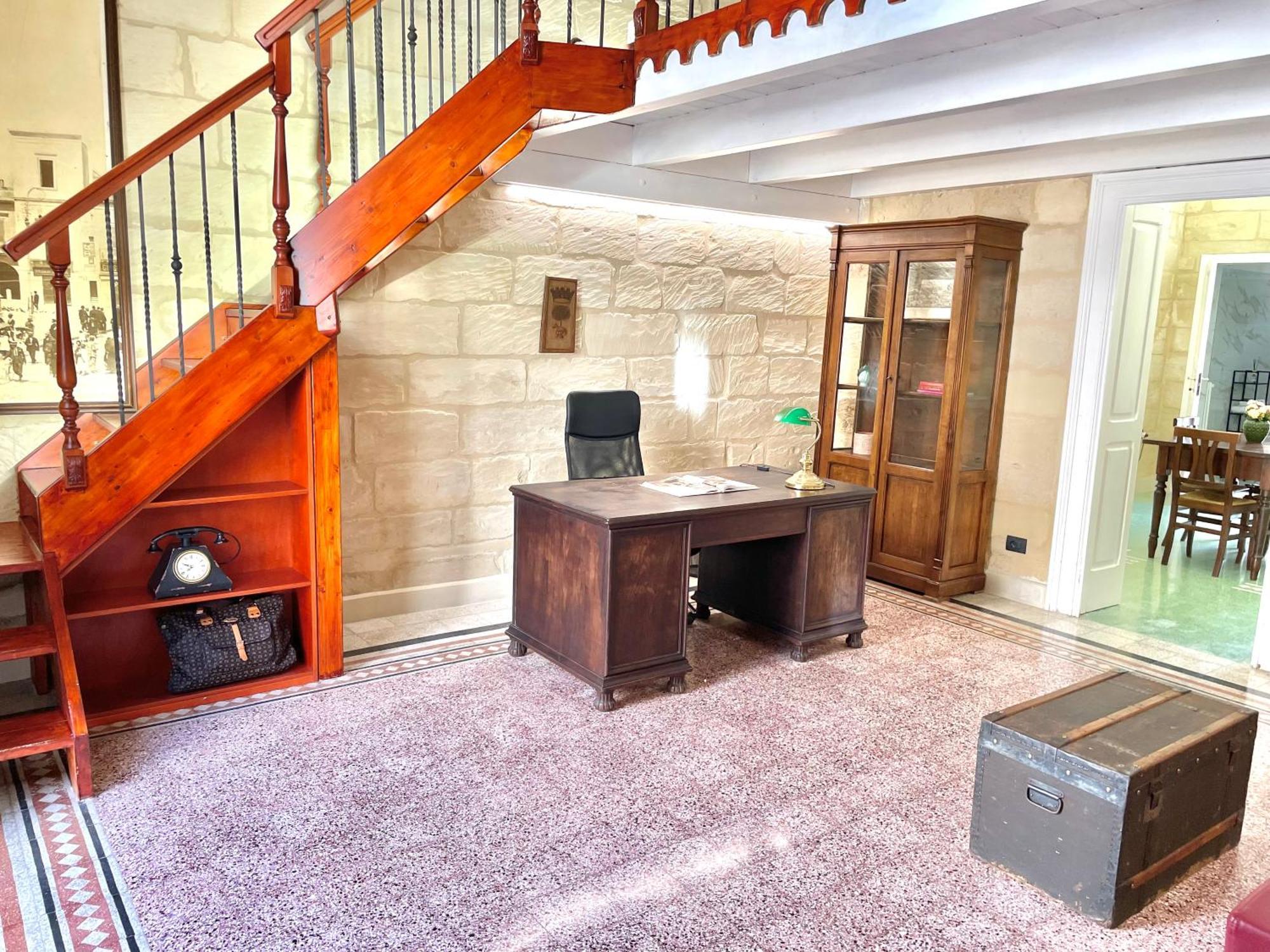 Ferienwohnung Vohis Luxury House - Fast Wi-Fi & Easy Parking Lecce Exterior foto