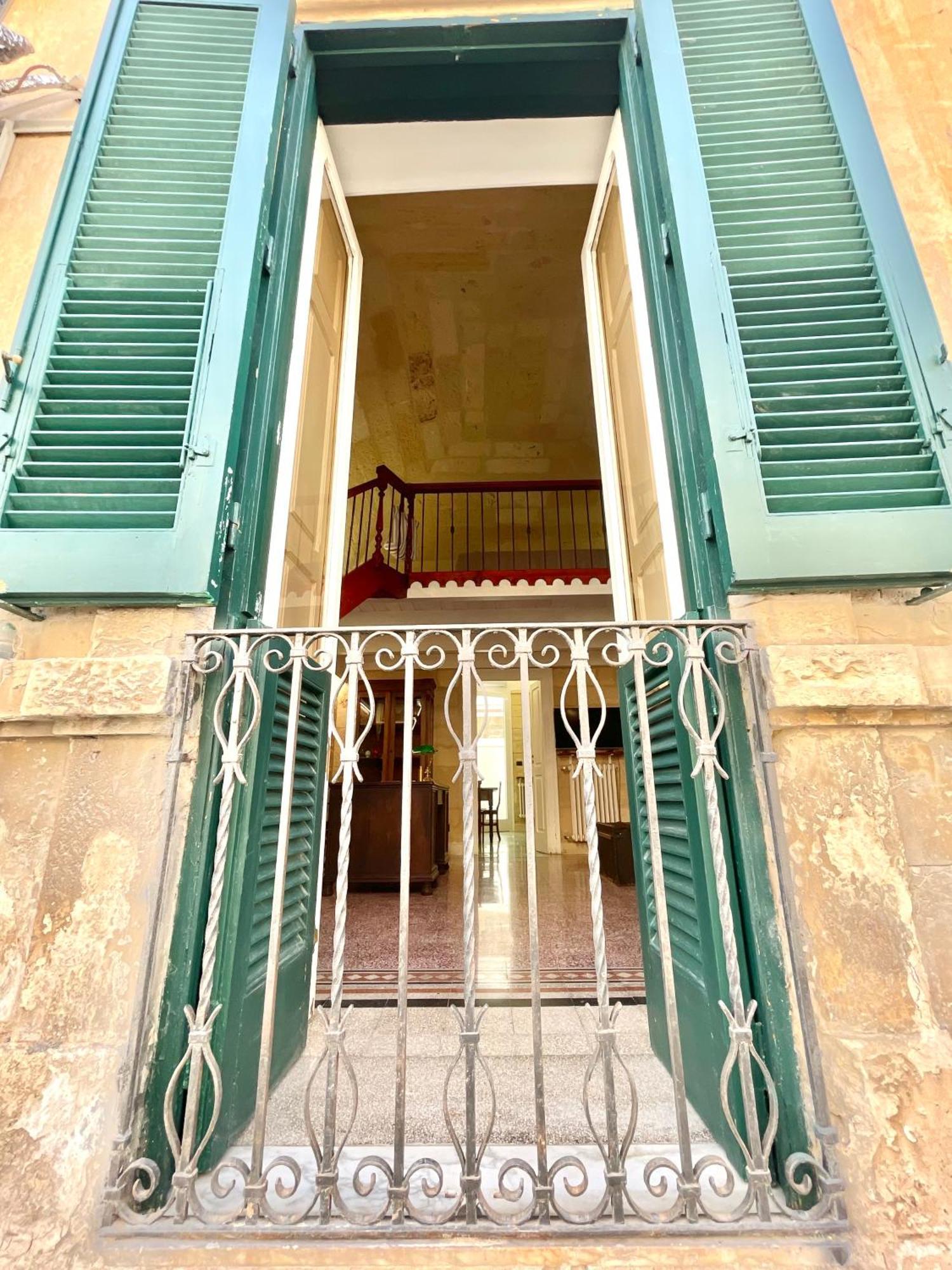 Ferienwohnung Vohis Luxury House - Fast Wi-Fi & Easy Parking Lecce Exterior foto
